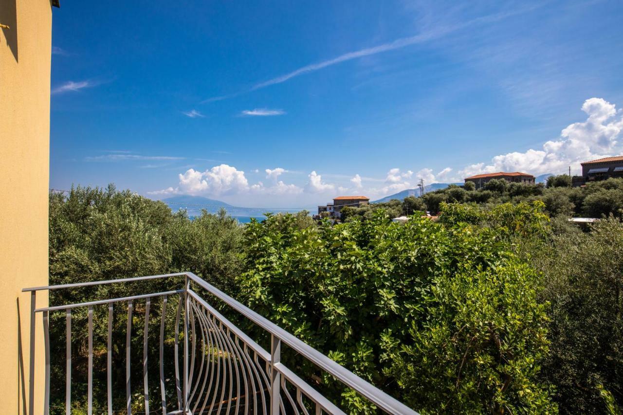 Chez Carme' Appartement Sorrento Buitenkant foto